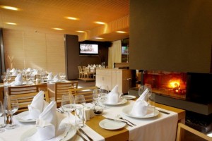 [:bg]Камина в ресторант „Ле Бистро“[:en]Fireplace at “Le Bistro” Restaurant[:]